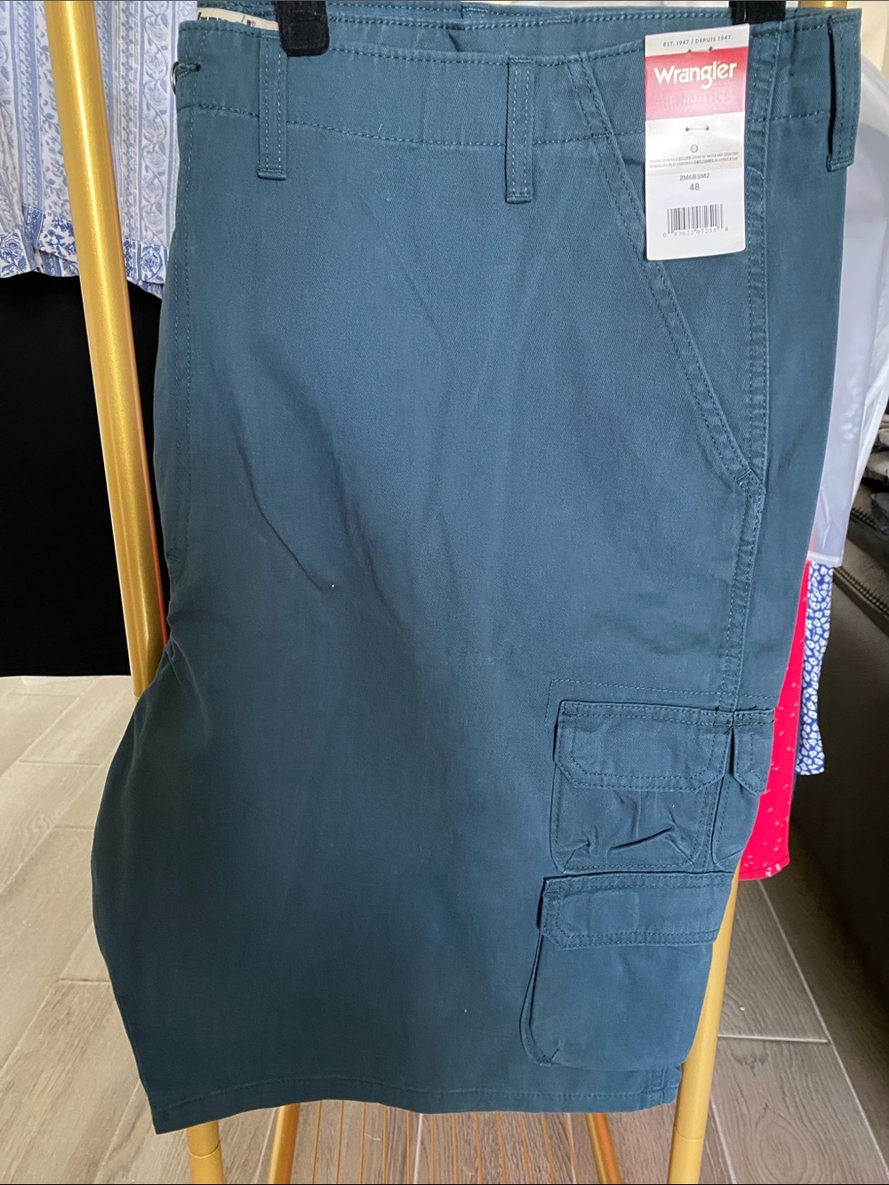 Wrangler Authentics Men’s Premium Relaxed Fit 100% Cotton Twill Cargo Shorts